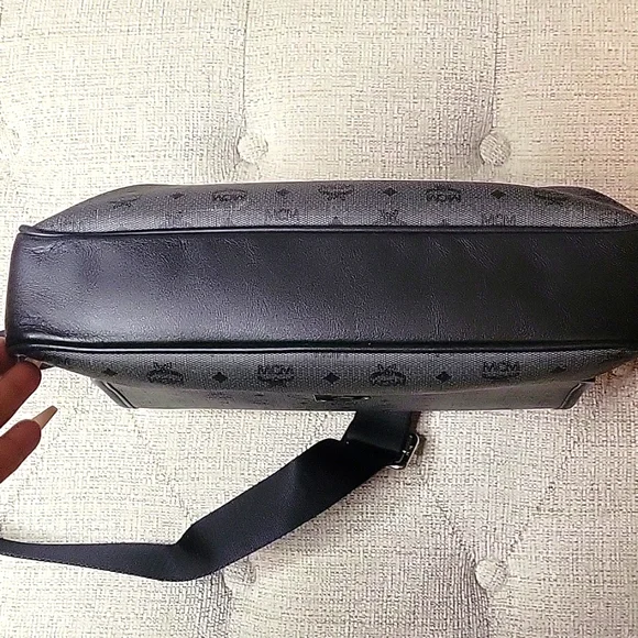 MCM Messenger Bag - Picture 10 of 12